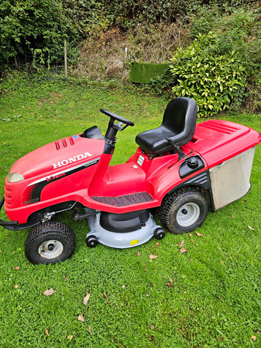 Honda ride petrol lawn - honda, ride-on